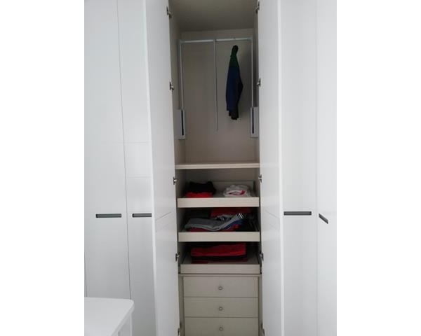 Armario lacado blanco